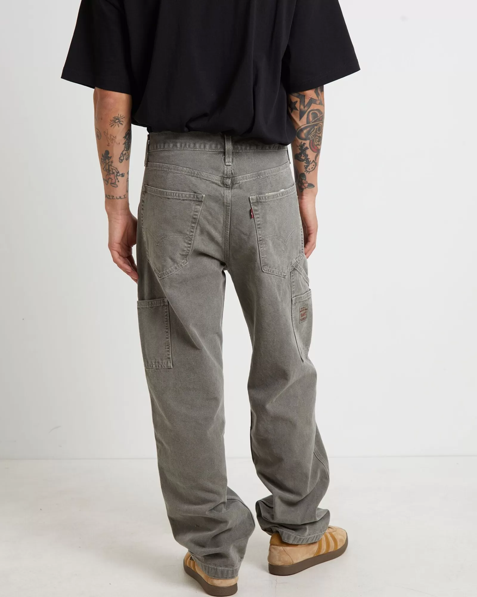 Shop LEVIS 568 Stay Loose Carpenter Pants In Oregano