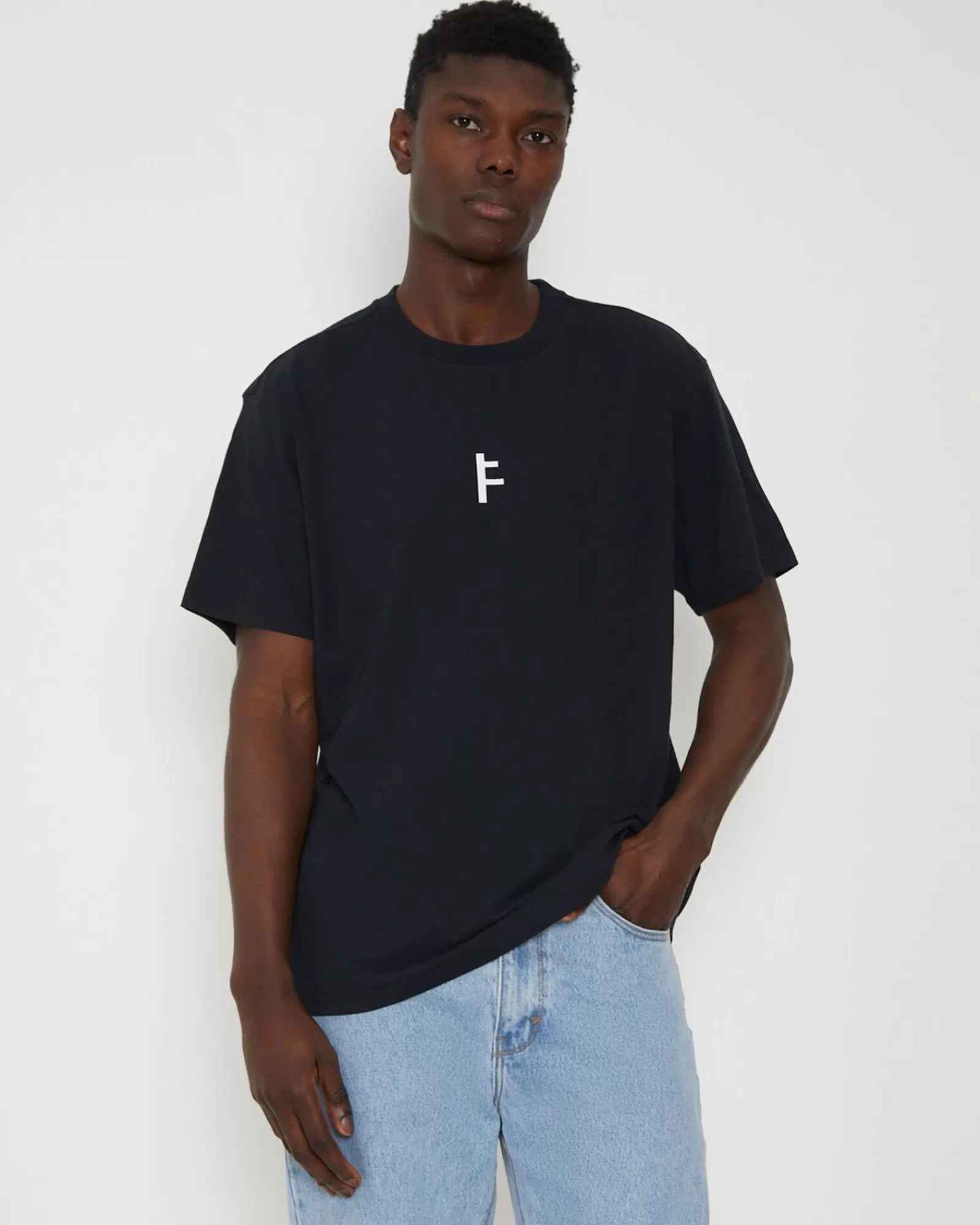 Hot FORMER Auction Short Sleeve T-Shirt In Black