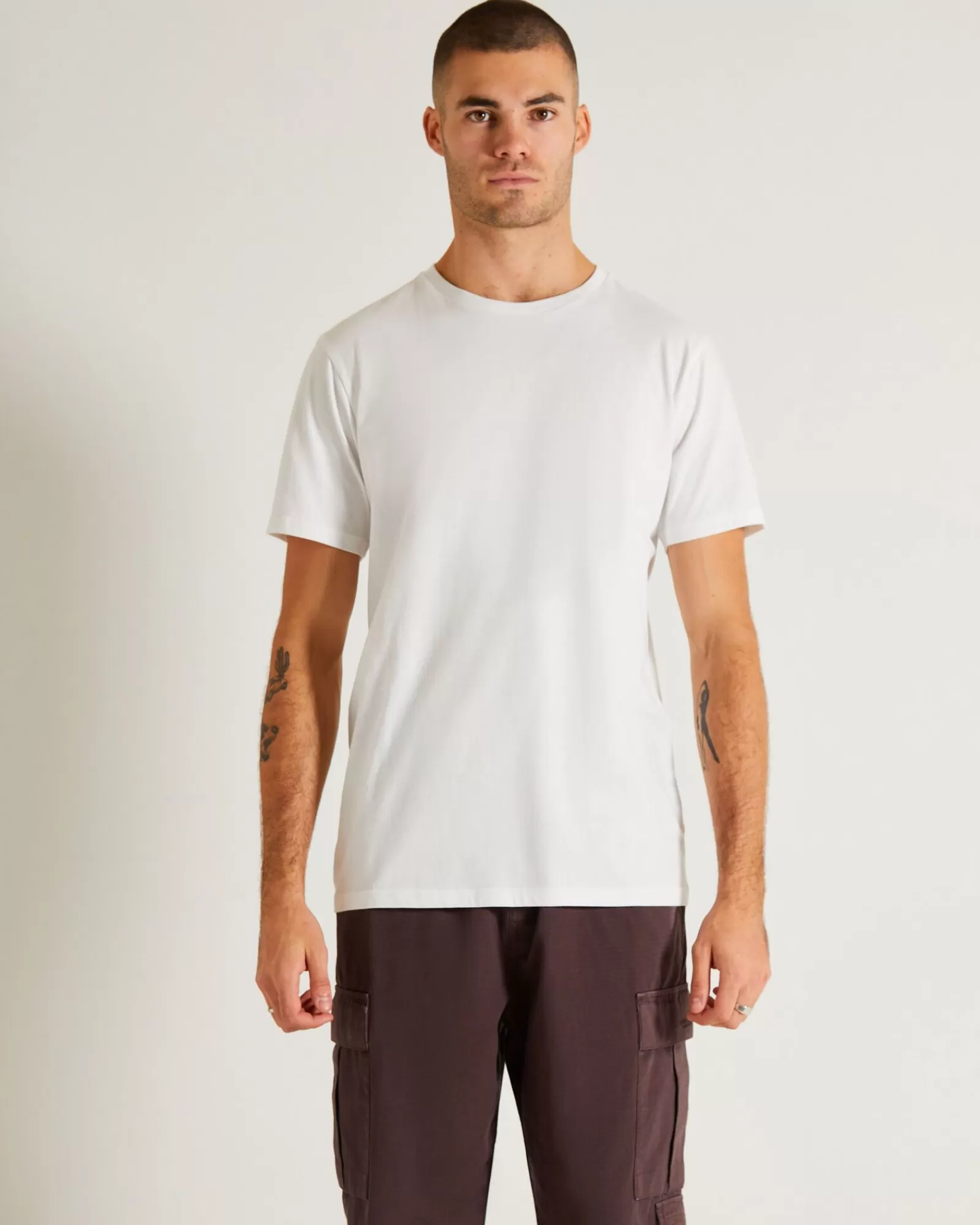 Cheap GENERAL PANTS CO. BASICS Basic Crew Neck Short Sleeve T-Shirt In White