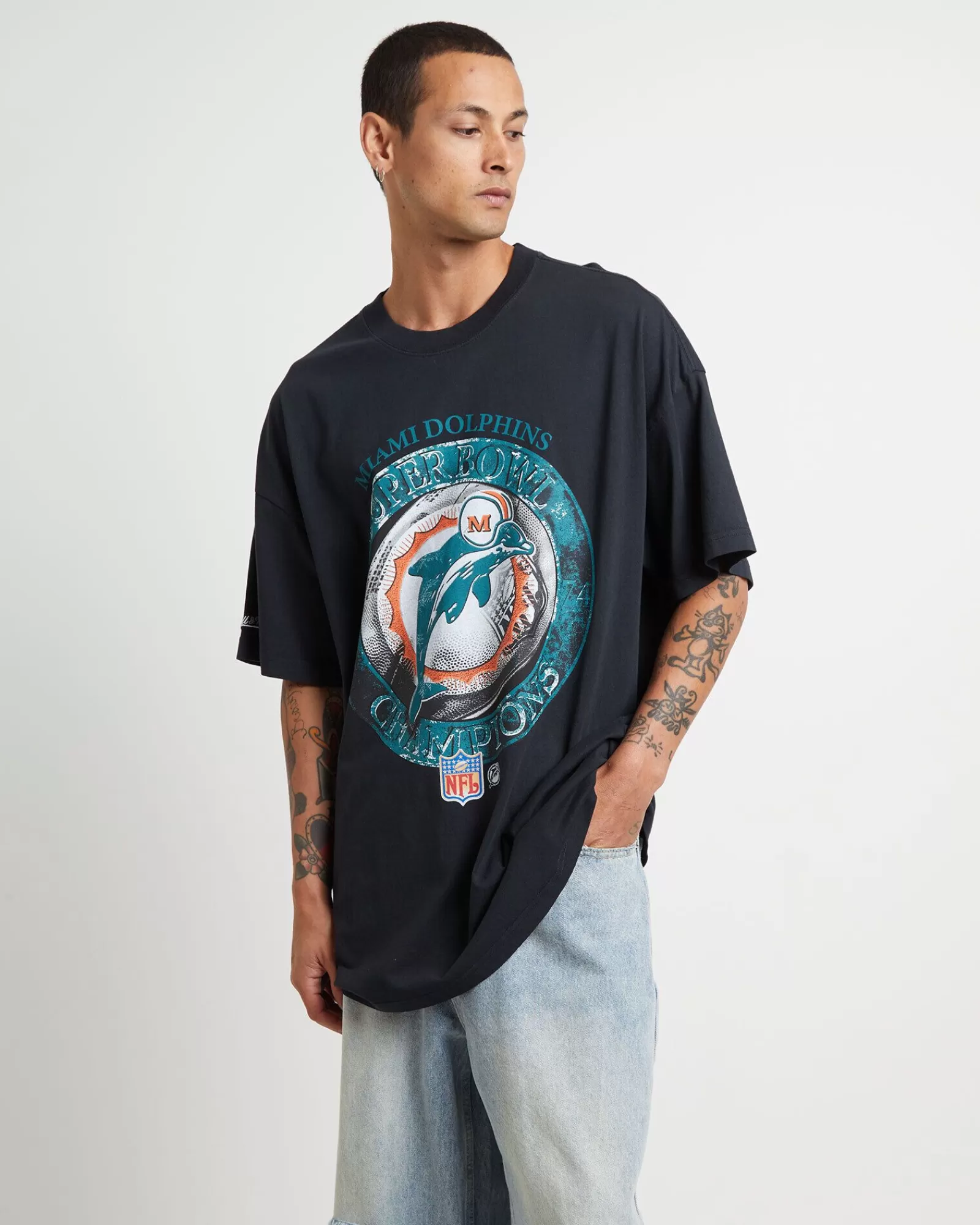 Cheap MITCHELL & NESS Dolphins Tour Short Sleeve T-Shirt In Black