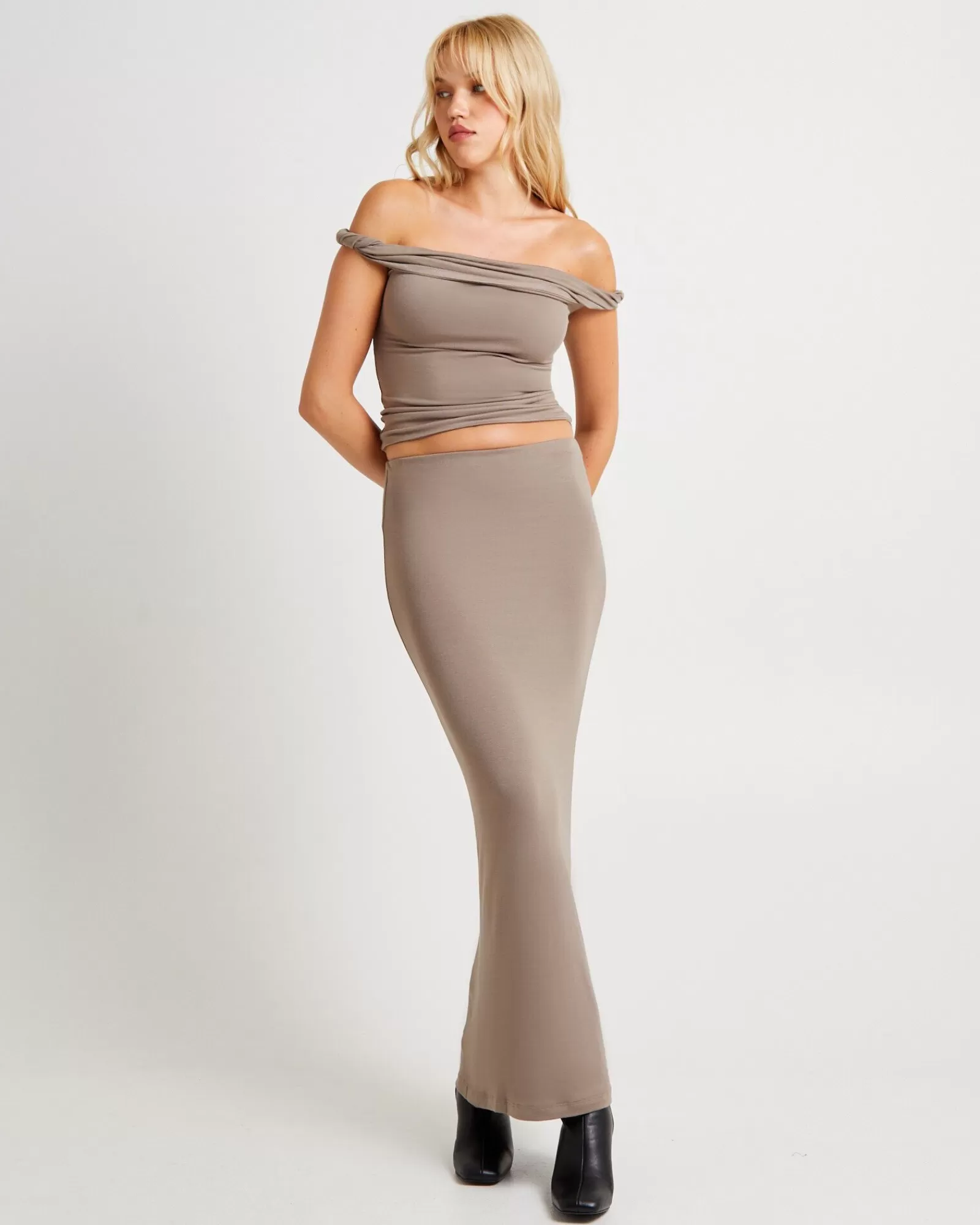 Hot ALICE IN THE EVE Dom Slinky Hipster Maxi Skirt