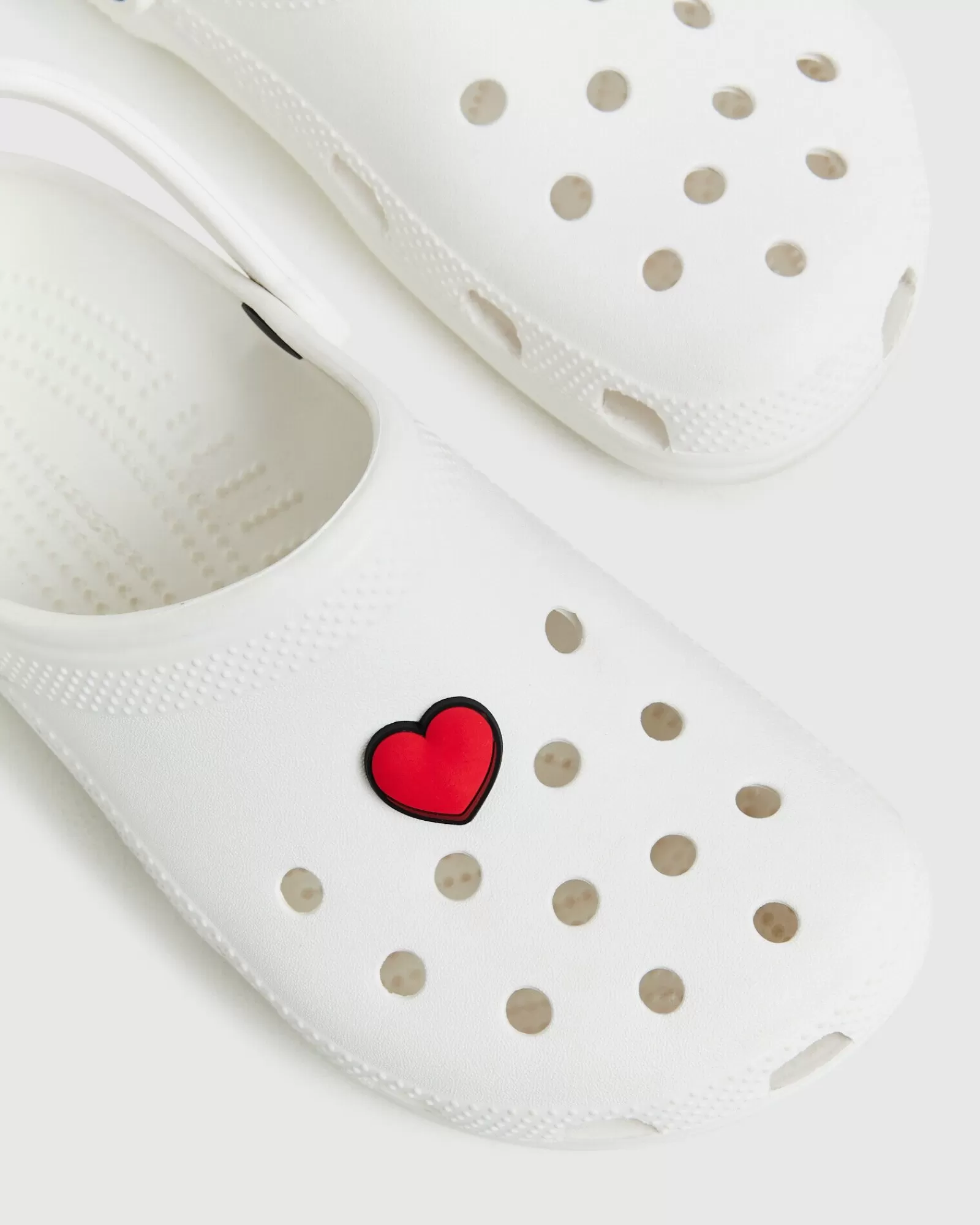 New CROCS Heart Jibbitz