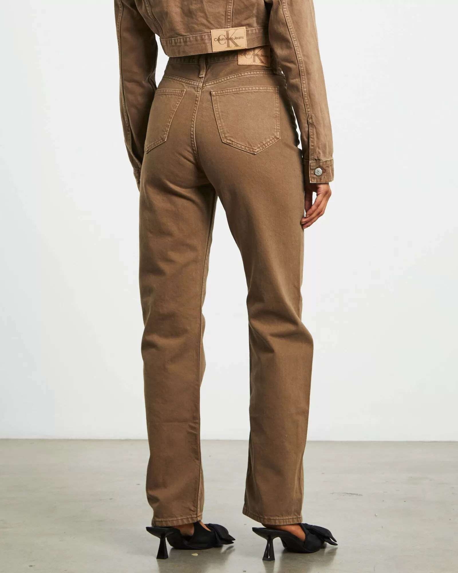 Cheap CALVIN KLEIN High Rise Straight Jeans In Brown