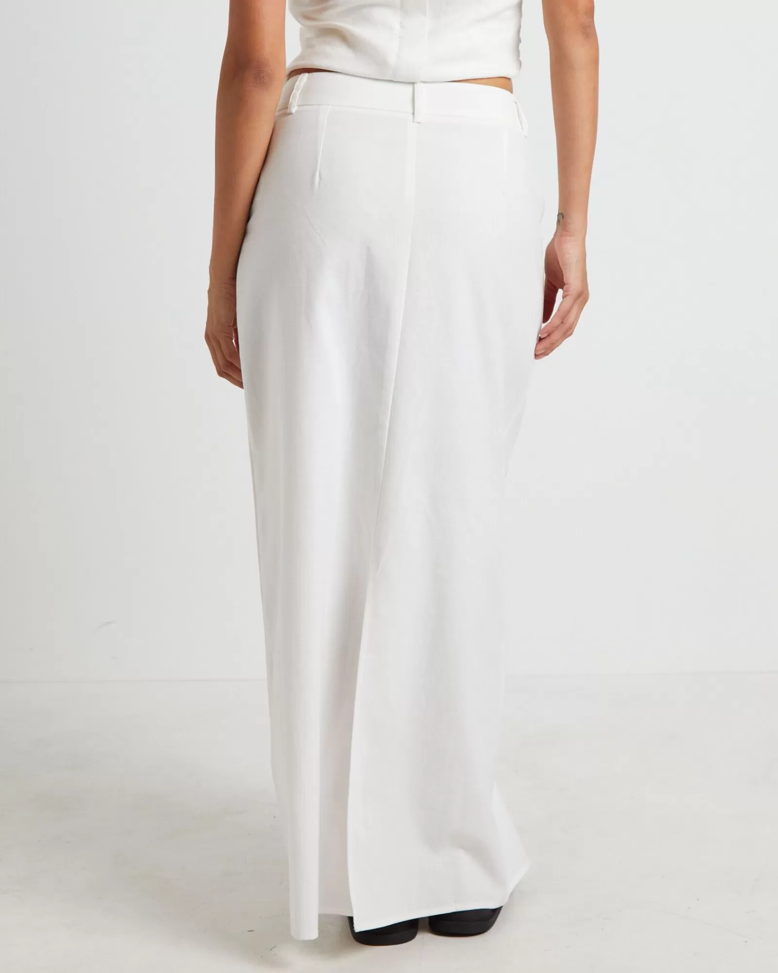 Outlet SUBTITLED Jinta Tailored Linen Maxi Skirt In White