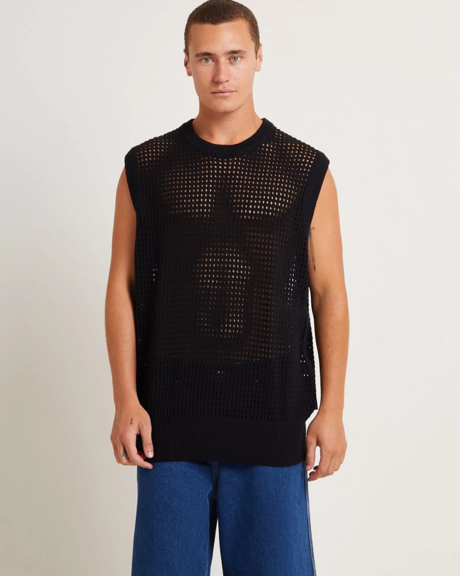 Sale BLACK NOISE WHITE RAIN Lydo Net Knit Vest In Black