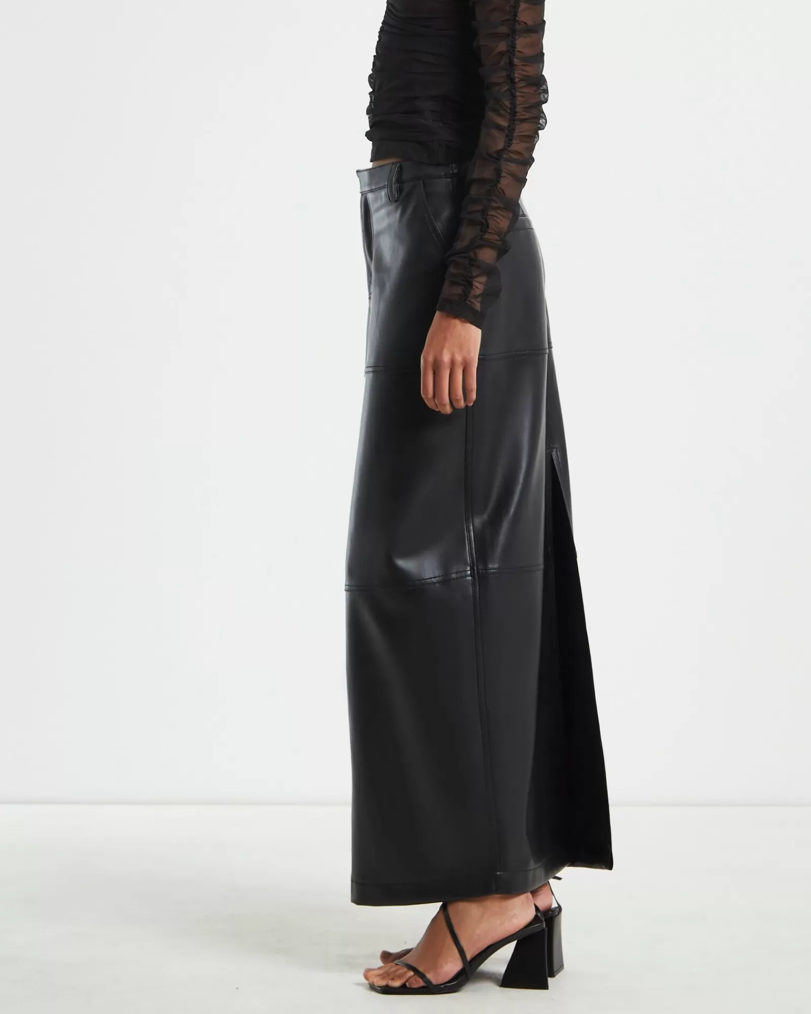 Hot ALICE IN THE EVE Millie Leather Look Maxi Cargo Skirt Black