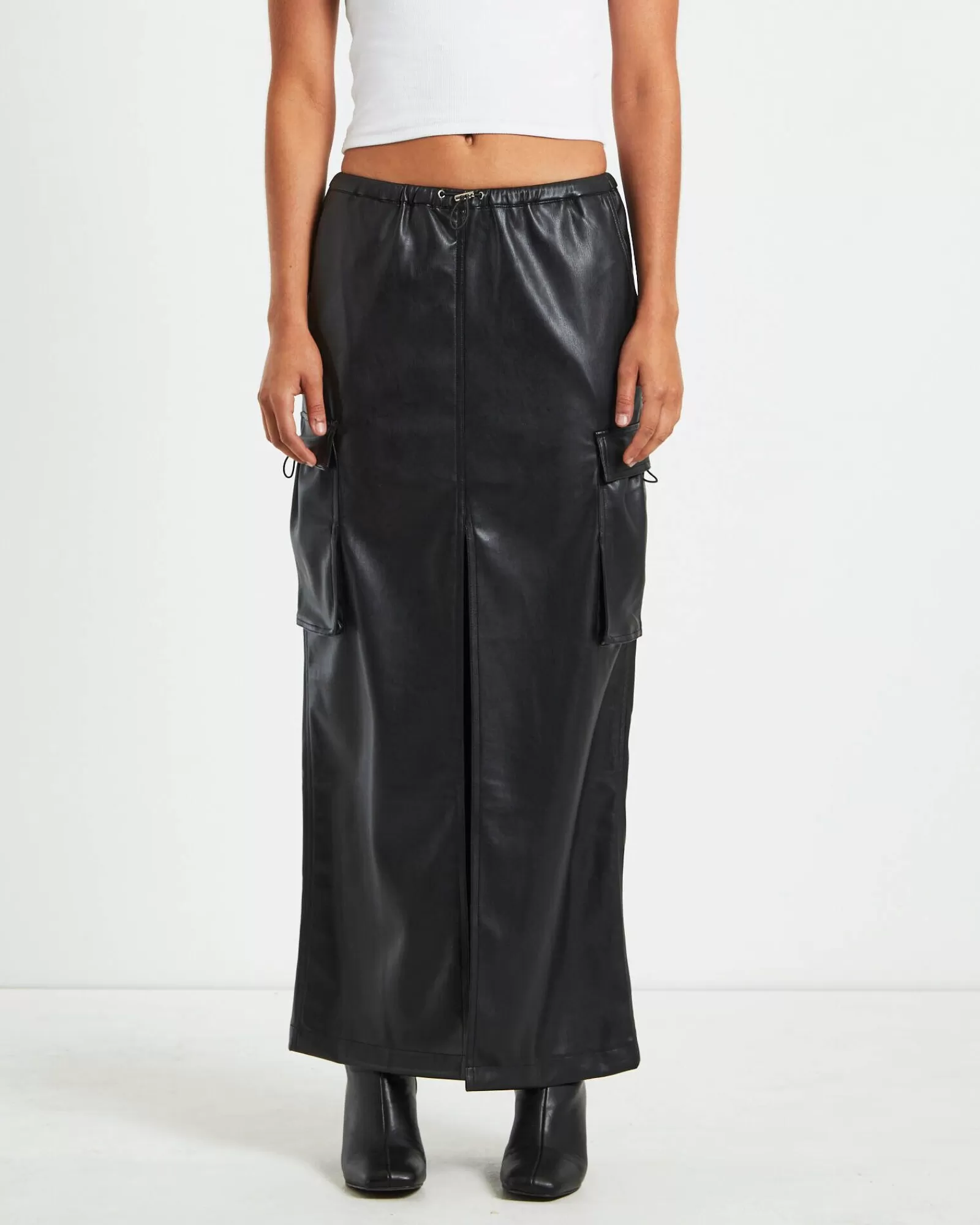 Fashion ALICE IN THE EVE Phoebe Leather Look Cargo Skirt Black