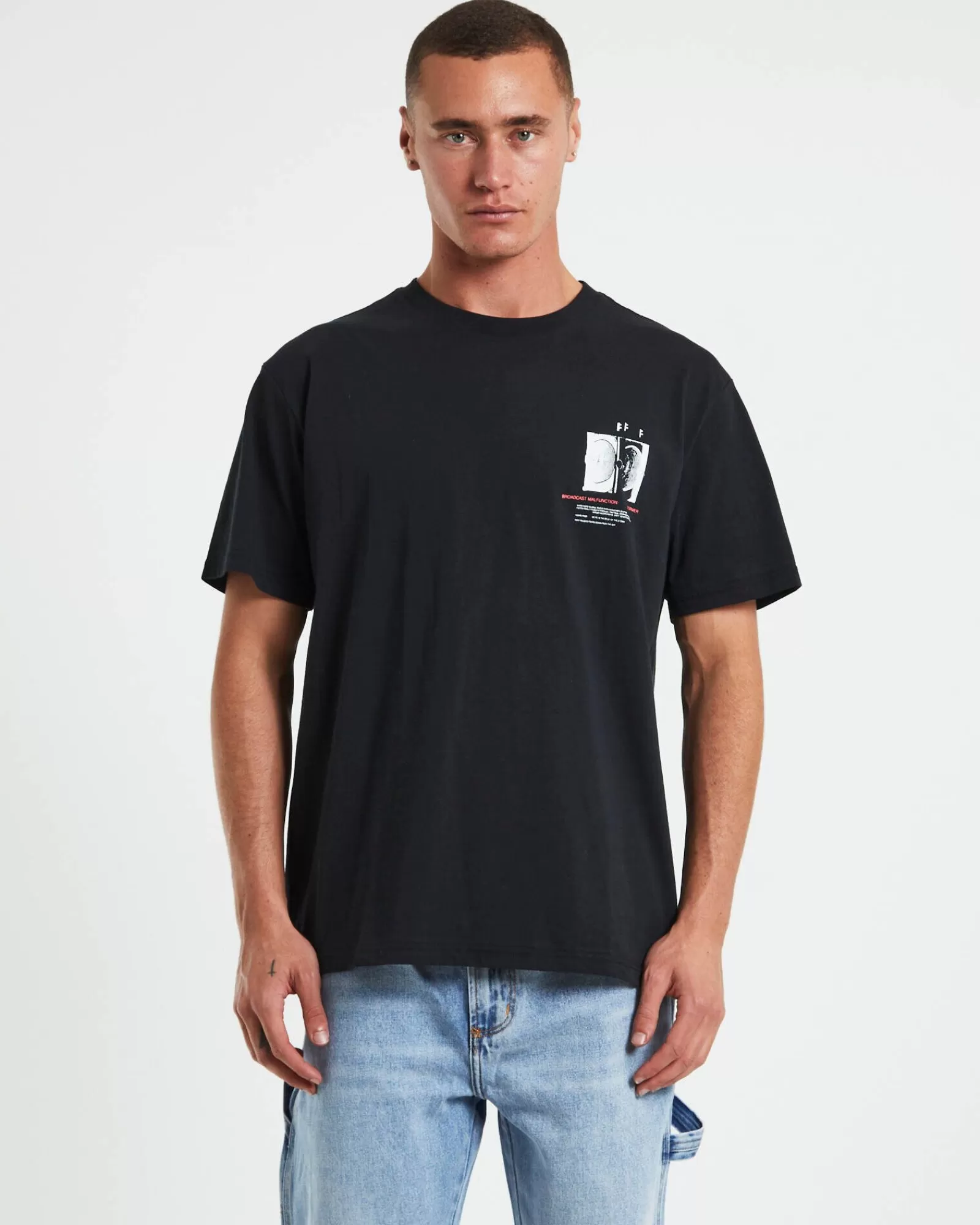 Best Sale FORMER Quandary Short Sleeve T-Shirt In Black