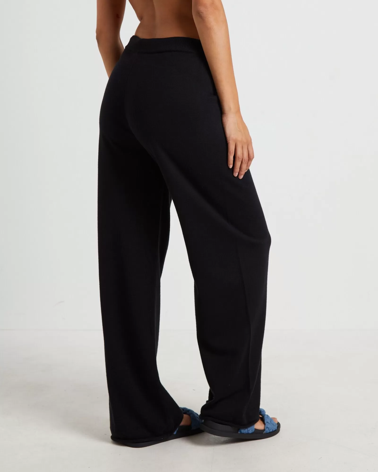 Online SUBTITLED Riley Knit Relaxed Pants In Black