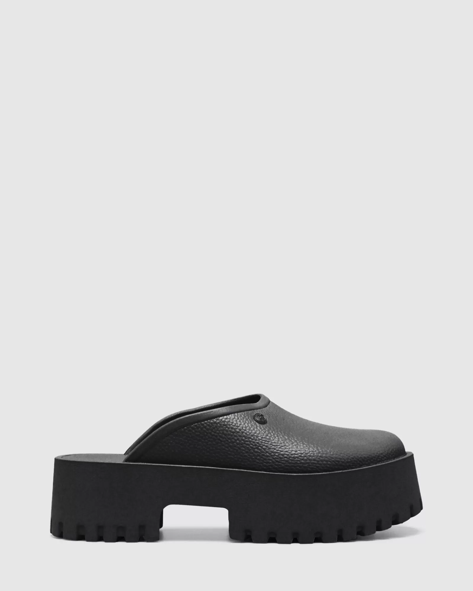 Best Sale THERAPY Slip On Clogs In Black