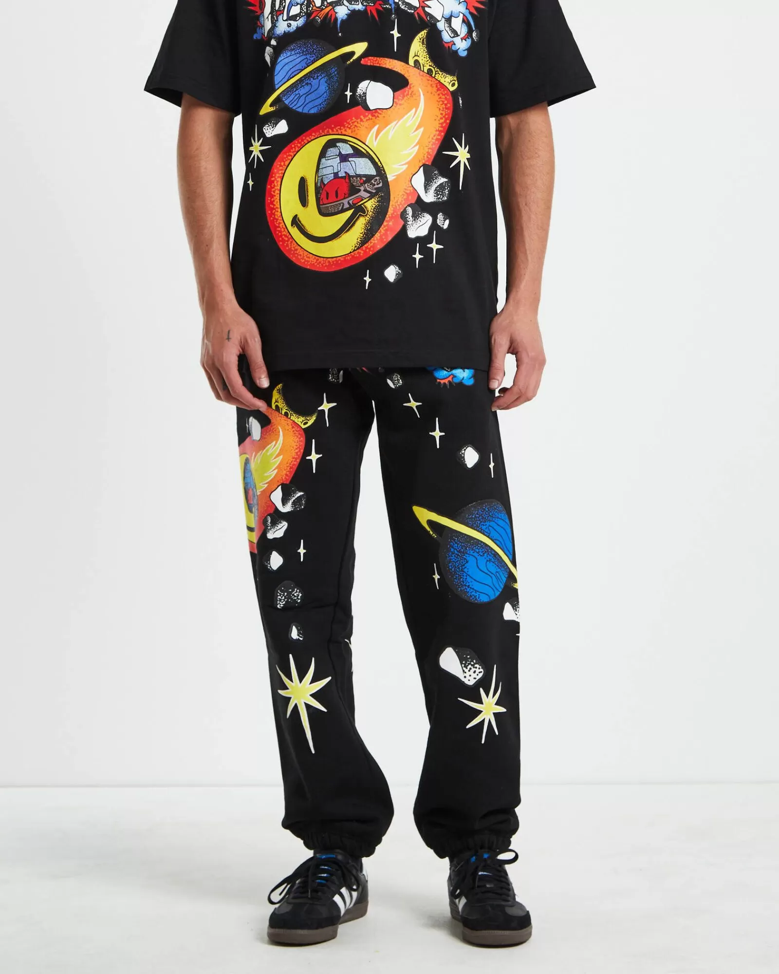 Cheap MARKET Smiley Conflicted Sweatpants In Black