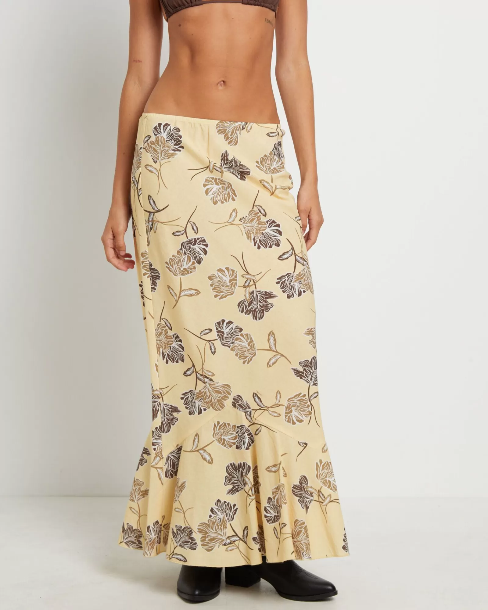 Store SUBTITLED Tanisha Fishtail Maxi Skirt In Assorted