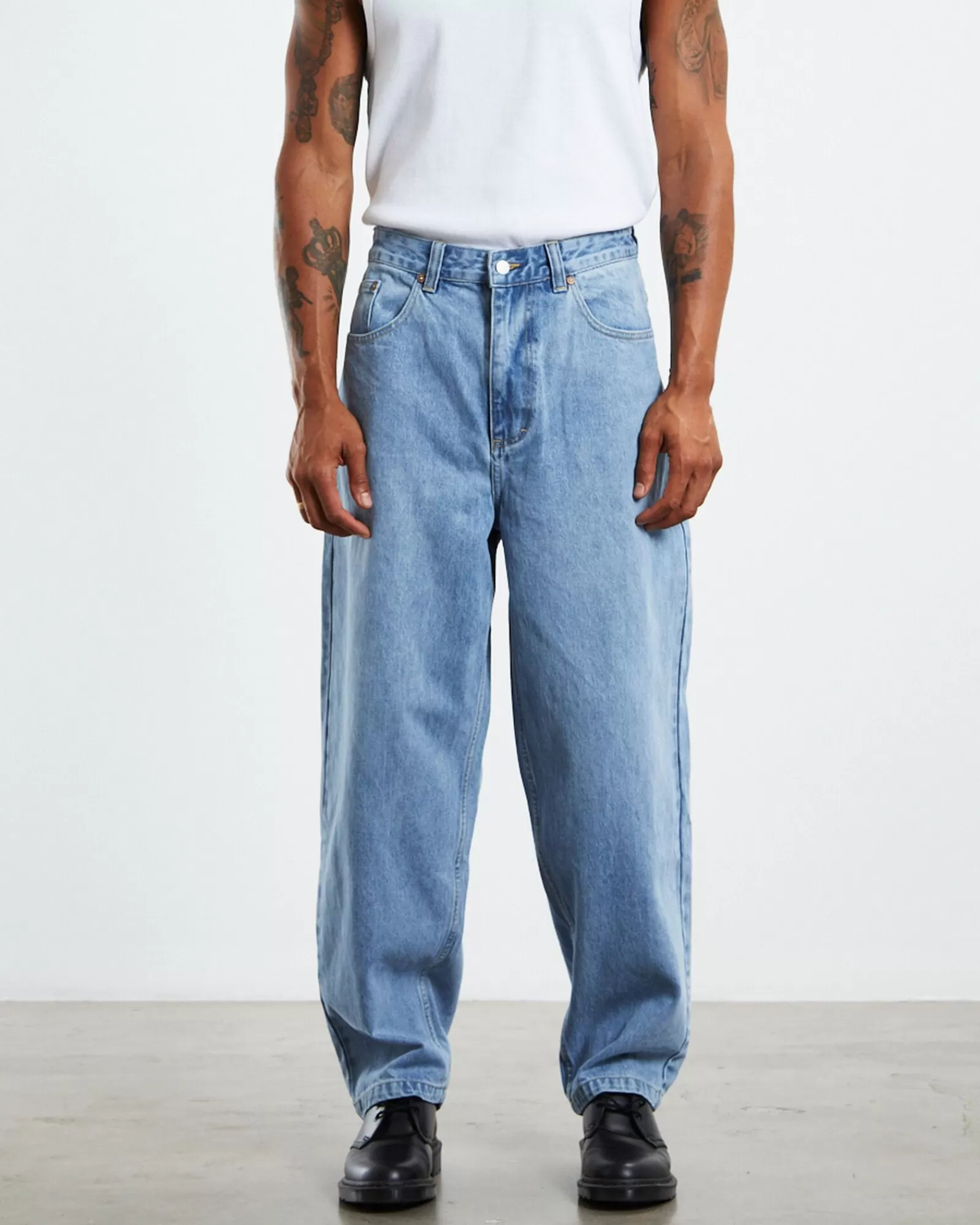 Shop SPENCER PROJECT Wide Boy Jeans 90'S Light Blue